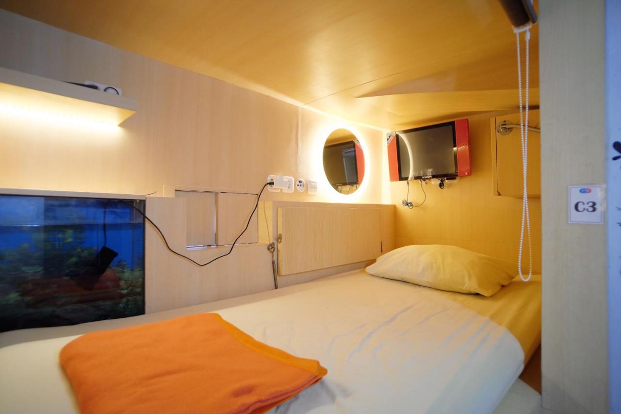 Inap At Capsule Hostel Μπαντούνγκ Εξωτερικό φωτογραφία