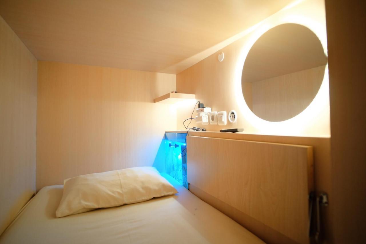 Inap At Capsule Hostel Μπαντούνγκ Εξωτερικό φωτογραφία